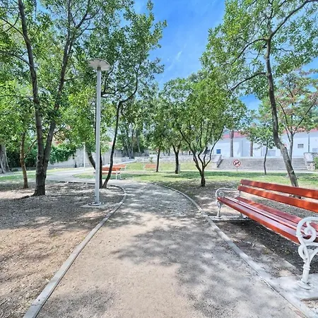 In Kastel Luksic With Balcony, Air Conditioning, W-lan, Washing Machine 5107-4 Appartement Kaštela