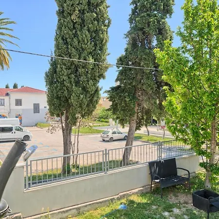 In Kastel Luksic With Balcony, Air Conditioning, W-lan, Washing Machine 5107-4