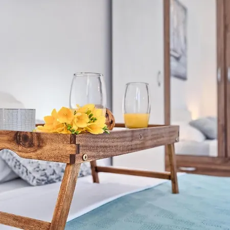 In Kastel Luksic With Balcony, Air Conditioning, W-lan, Washing Machine 5107-4